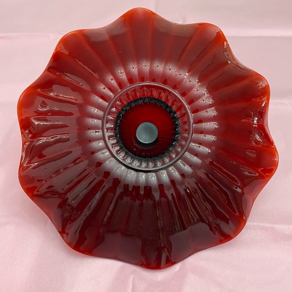 EUC VTG RUBY RED CANDY/NUT DISH WITH CENTRE FAN STYLE HANDLE - Picture 5 of 6